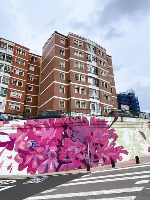 Calida Estancia Descubre La Ciudad บิลเบา ภายนอก รูปภาพ