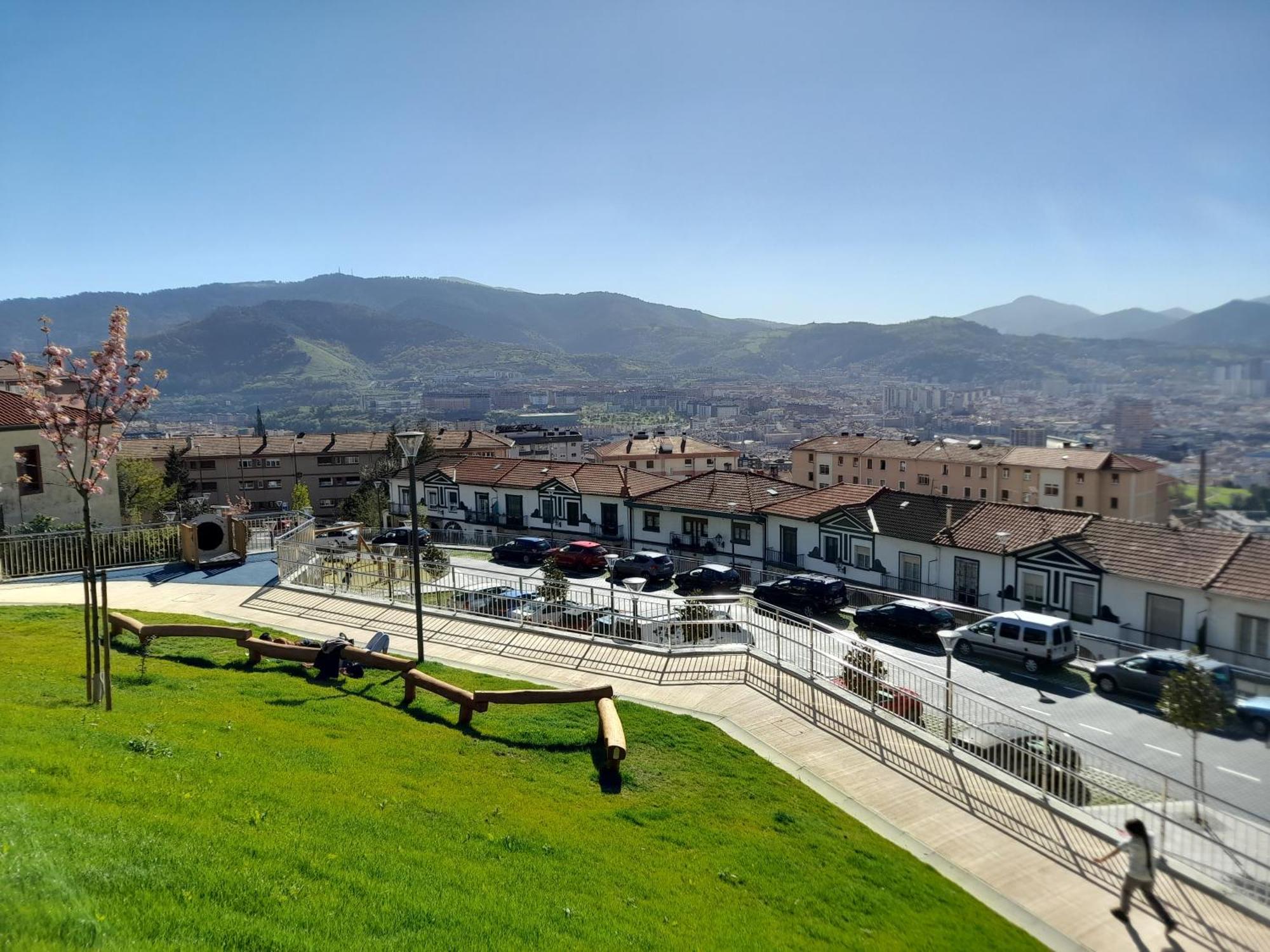 Calida Estancia Descubre La Ciudad บิลเบา ภายนอก รูปภาพ