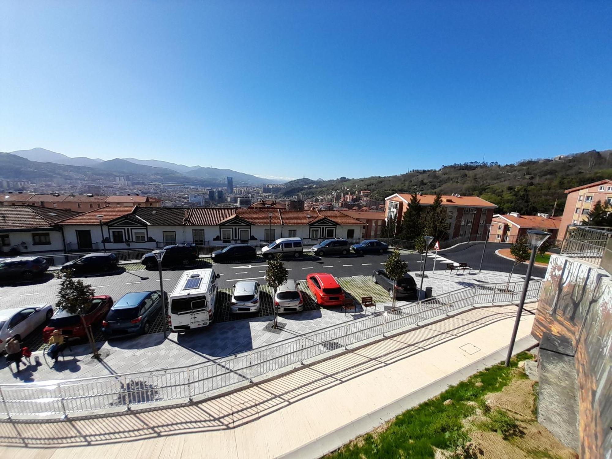 Calida Estancia Descubre La Ciudad บิลเบา ภายนอก รูปภาพ